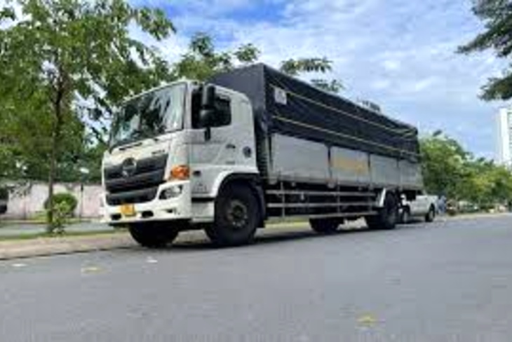 Nhà xe chở hàng Thanh Hóa bằng xe tải cỡ trung