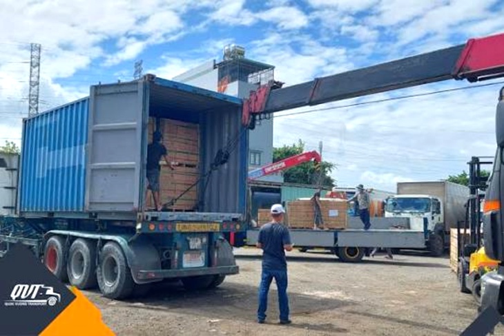 Xe ghép chuyển nhà TPHCM đi Bình Định: thùng đồ đánh số, ghi tên người nhận